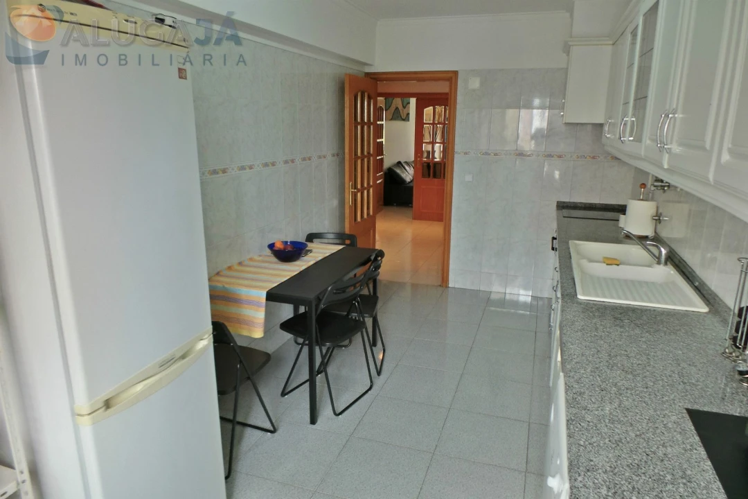 Apartamento T2 para Arrendamento em Cacém e São Marcos Foto 8