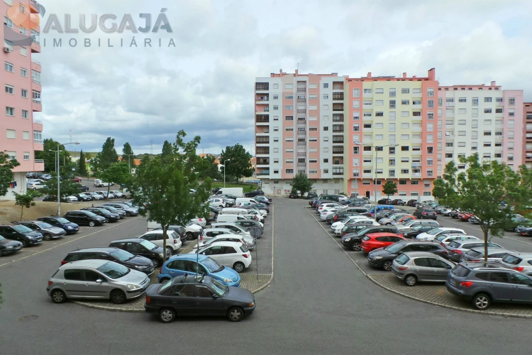 Apartamento T2 para Arrendamento em Cacém e São Marcos Foto 10