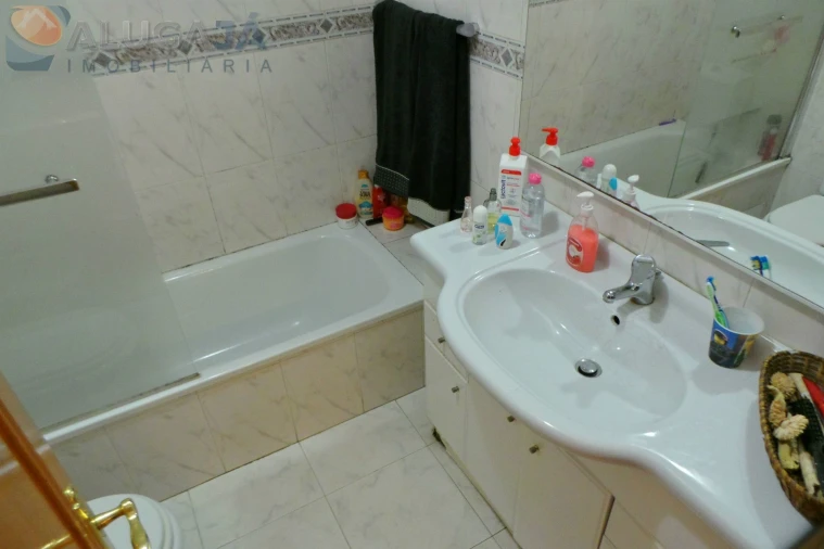 Apartamento T2 para Arrendamento em Cacém e São Marcos Foto 18