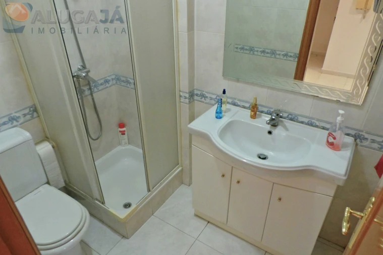 Apartamento T2 para Arrendamento em Cacém e São Marcos Foto 11