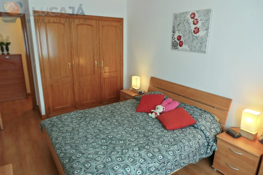 Apartamento T2 para Arrendamento em Cacém e São Marcos Foto 14