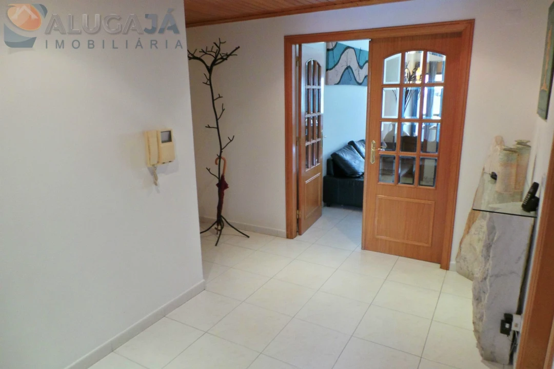 Apartamento T2 para Arrendamento em Cacém e São Marcos Foto 4