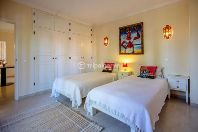 Moradia T4 para Venda em Guia