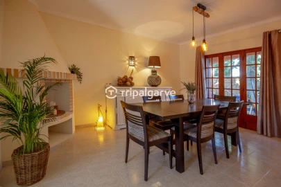 Moradia T4 para Venda em Guia