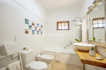 Moradia T4 para Venda em Guia