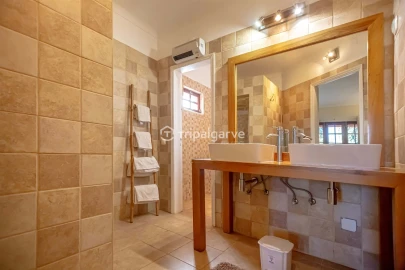 Moradia T4 para Venda em Guia