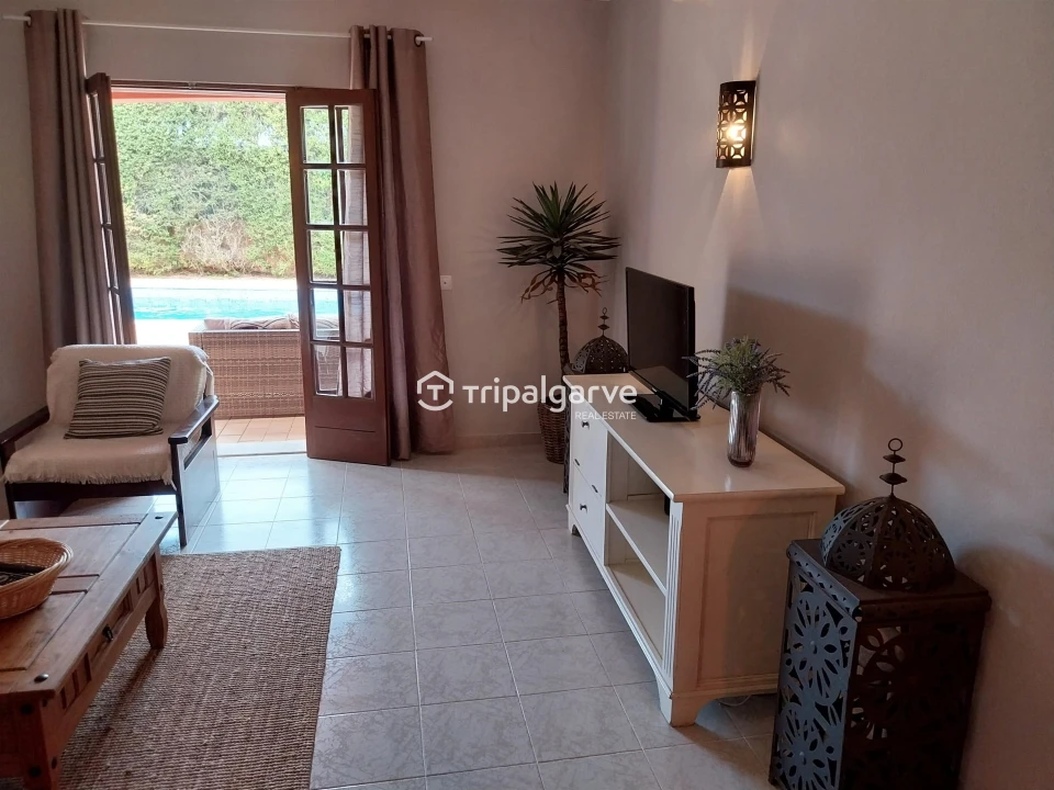 Moradia T4 para Venda em Guia Foto 20