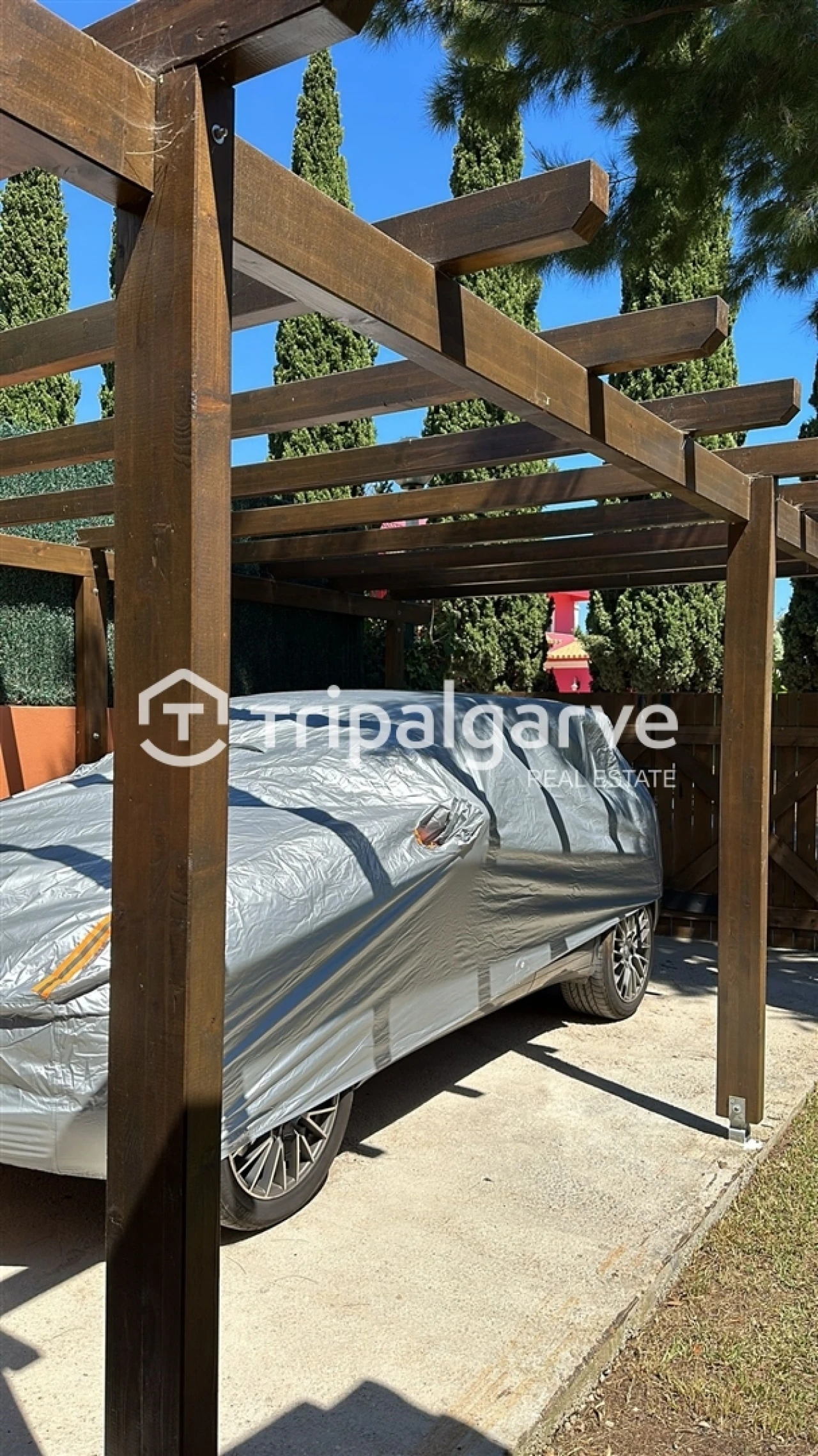 Moradia T4 para Venda em Guia Foto 60