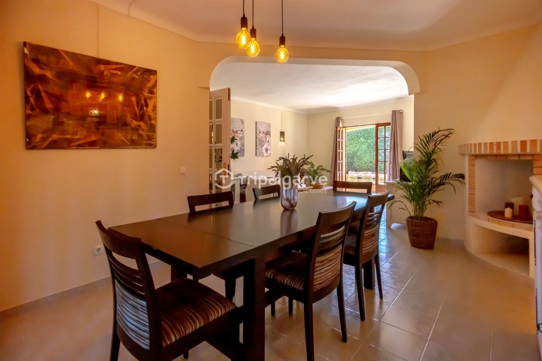 Moradia T4 para Venda em Guia Foto 21