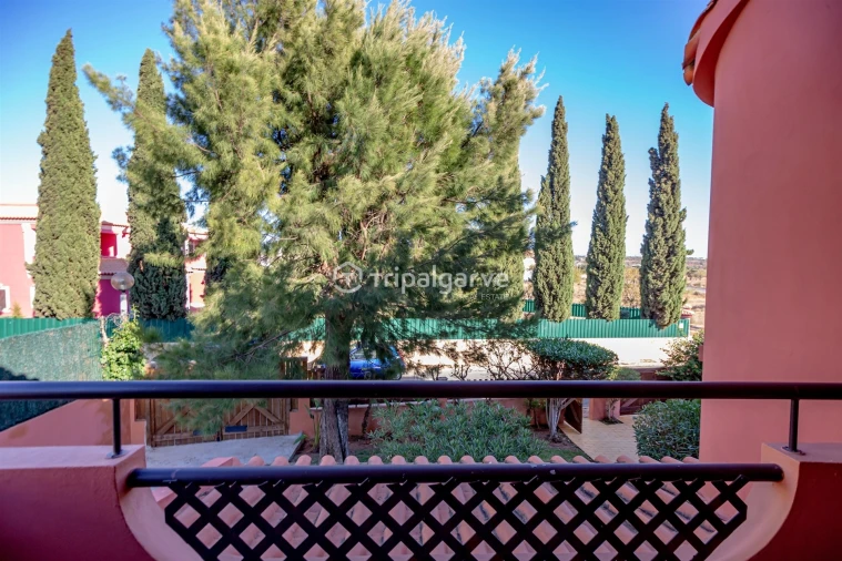 Moradia T4 para Venda em Guia Foto 56