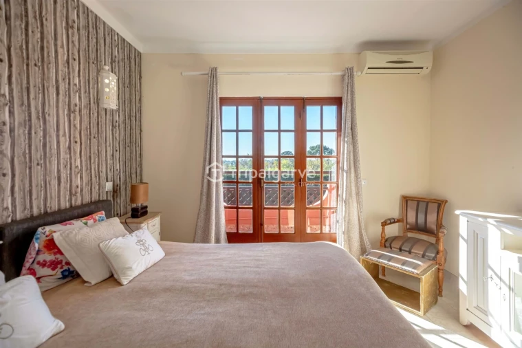 Moradia T4 para Venda em Guia Foto 40