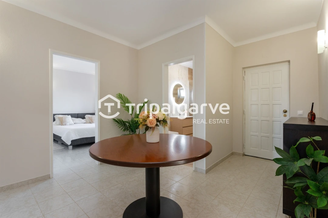 Moradia T4 para Venda em Guia Foto 10