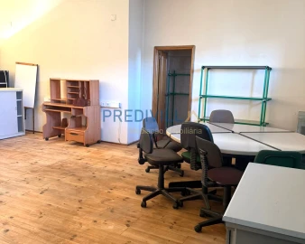 Loja para Venda em Cidade da Maia