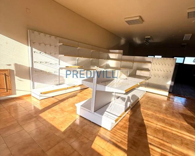 Loja para Venda em Cidade da Maia Foto 5