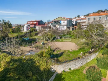 Prédio para Venda em Lomar e Arcos