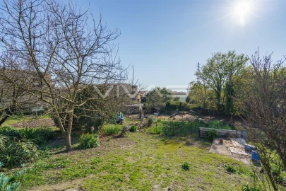 Prédio para Venda em Lomar e Arcos