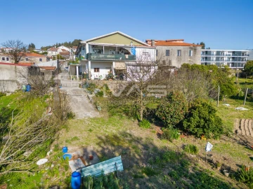 Prédio para Venda em Lomar e Arcos