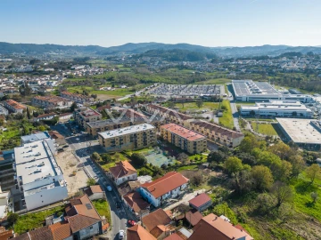 Prédio para Venda em Lomar e Arcos