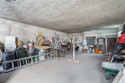 Prédio para Venda em Lomar e Arcos