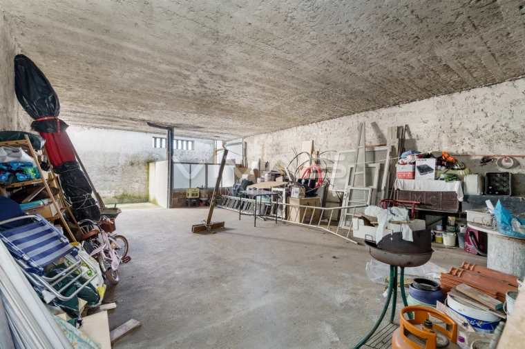 Prédio para Venda em Lomar e Arcos Foto 3