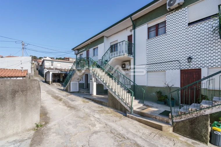 Prédio para Venda em Lomar e Arcos Foto 21