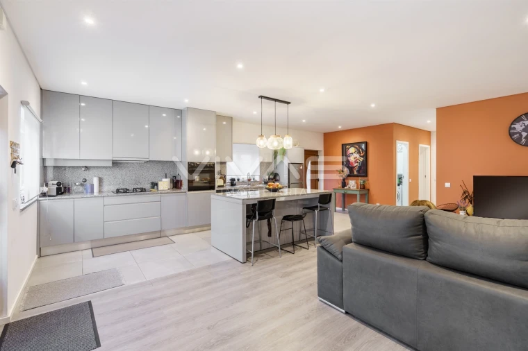 Prédio para Venda em Lomar e Arcos Foto 16