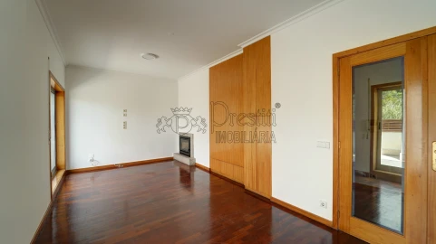 Apartamento T2 para Arrendamento em Fermentões