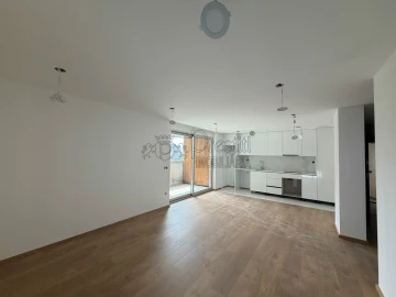 Apartamento T2 para Arrendamento em Urgezes