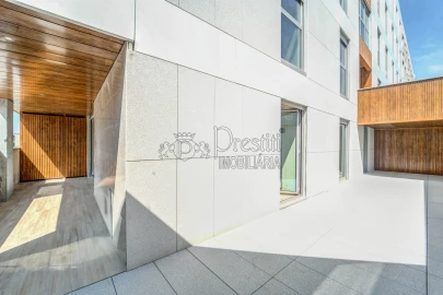 Apartamento T2 para Arrendamento em Urgezes