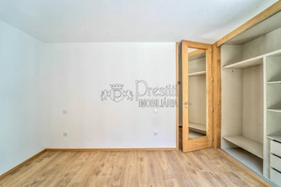 Apartamento T2 para Arrendamento em Urgezes