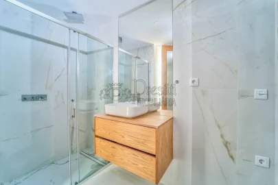 Apartamento T2 para Arrendamento em Urgezes