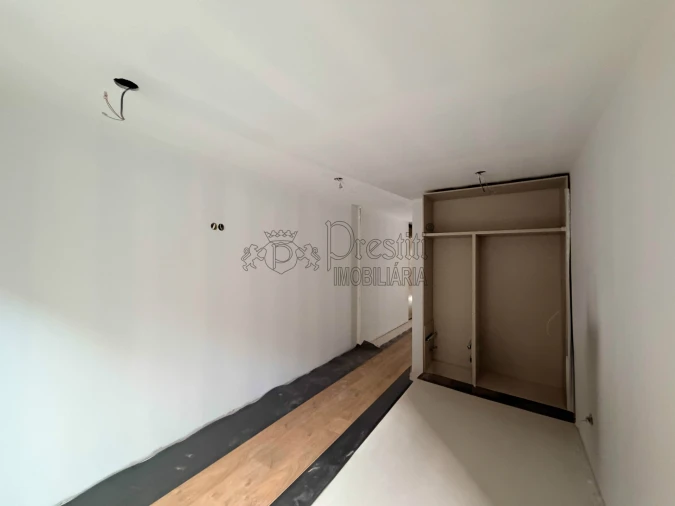 Apartamento T2 para Arrendamento em Urgezes Foto 10