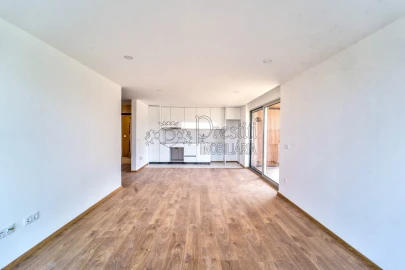 Apartamento T2 para Arrendamento em Urgezes
