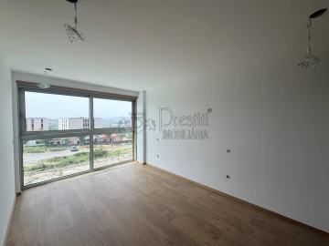 Apartamento T2 para Arrendamento em Urgezes