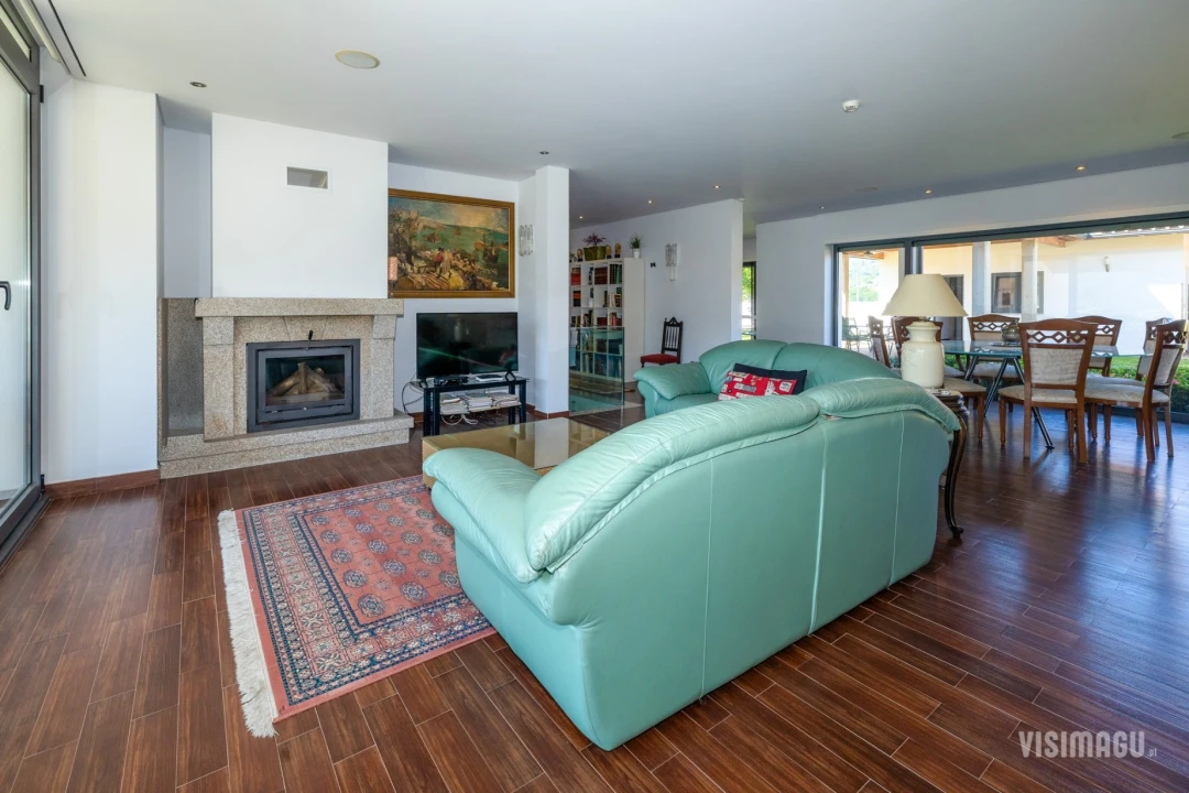 Moradia T6 para Venda em Vale Foto 13