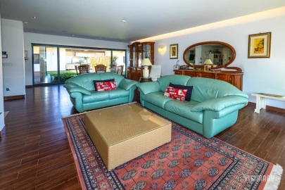 Moradia T6 para Venda em Vale