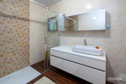 Moradia T6 para Venda em Vale