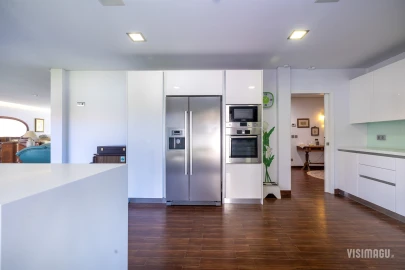 Moradia T6 para Venda em Vale