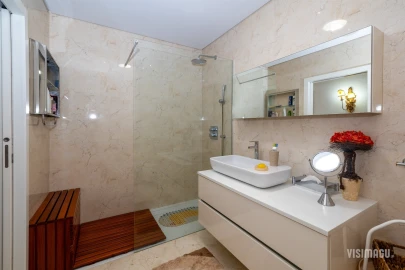 Moradia T6 para Venda em Vale