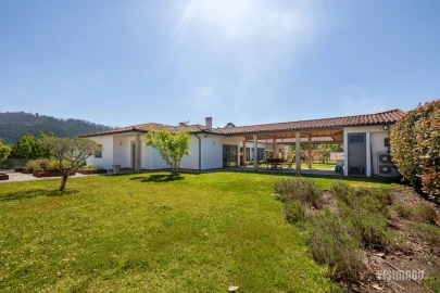 Moradia T6 para Venda em Vale