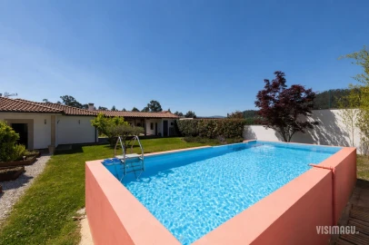 Moradia T6 para Venda em Vale