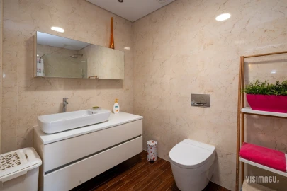 Moradia T6 para Venda em Vale