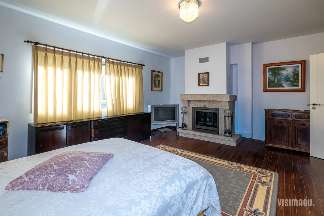 Moradia T6 para Venda em Vale Foto 25