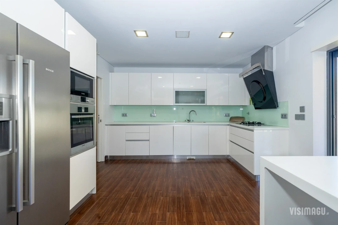 Moradia T6 para Venda em Vale Foto 21