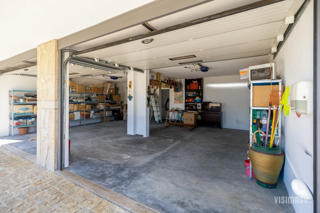 Moradia T6 para Venda em Vale Foto 44