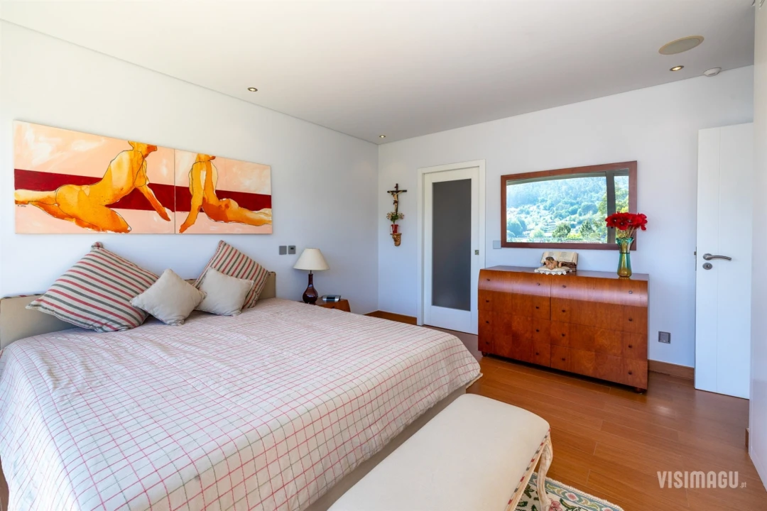 Moradia T6 para Venda em Vale Foto 68