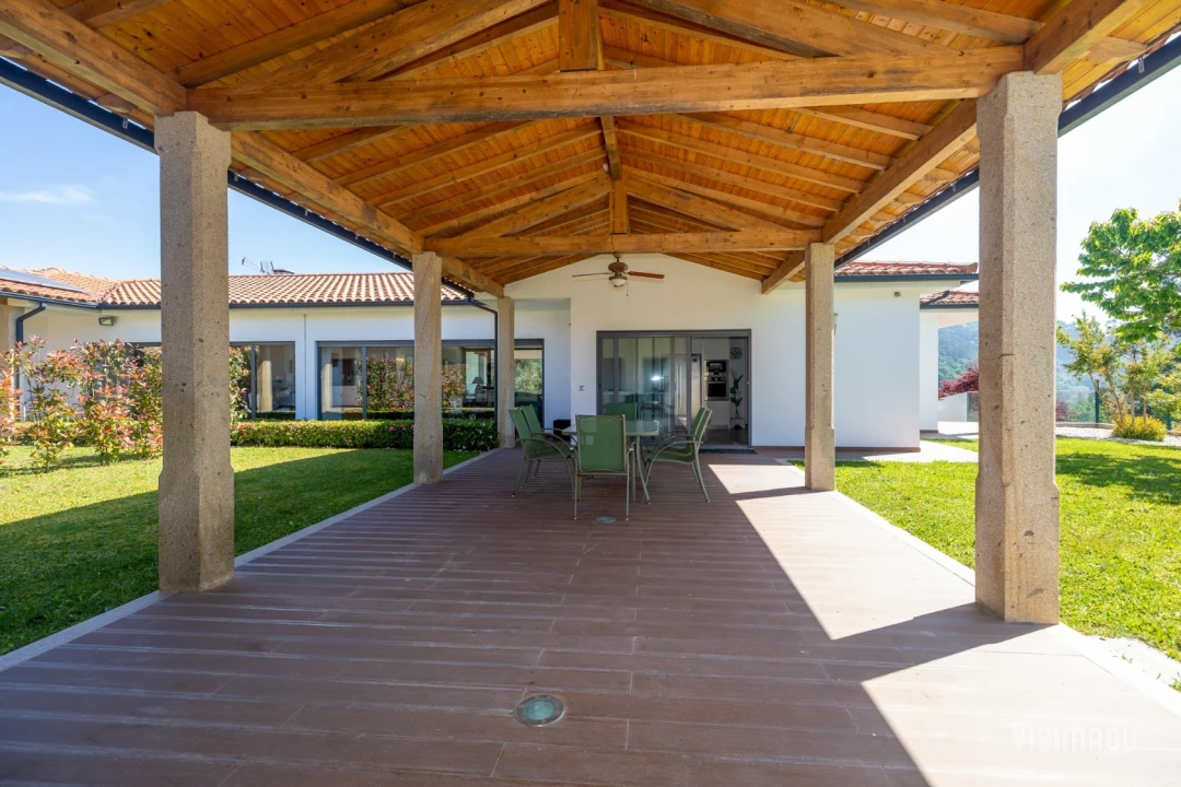 Moradia T6 para Venda em Vale Foto 42