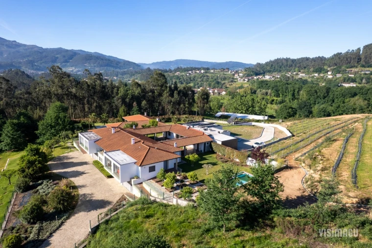 Moradia T6 para Venda em Vale