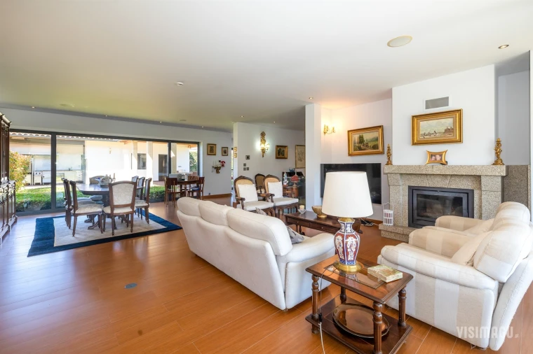 Moradia T6 para Venda em Vale Foto 50