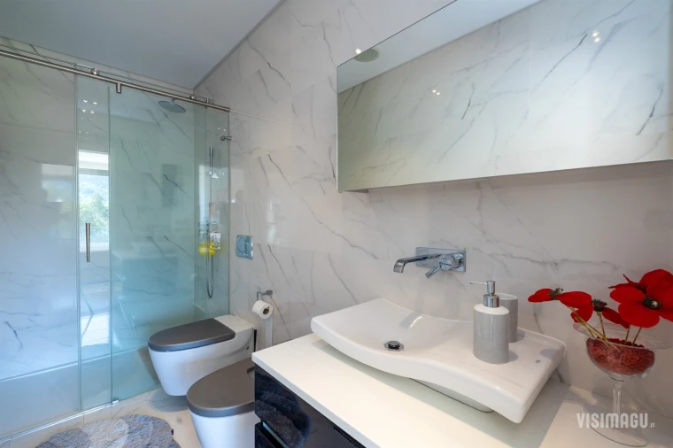 Moradia T6 para Venda em Vale Foto 69